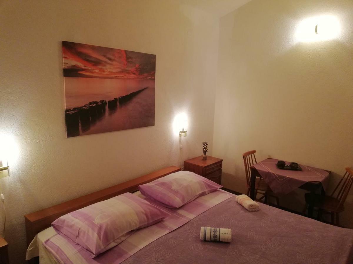 Vacation Home Mirjana Seget Vranjica Exterior foto